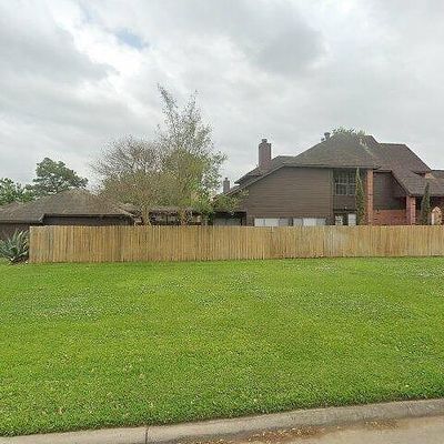 6639 Queensclub Dr, Houston, TX 77069