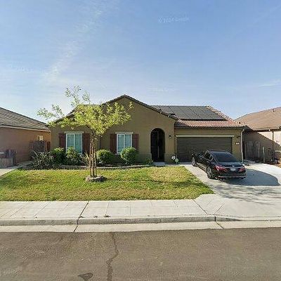 6741 E Erin Ave, Fresno, CA 93727