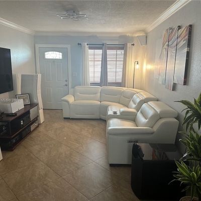 6865 W 36 Th Ave #102, Hialeah, FL 33018