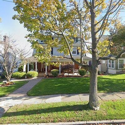 70 Overlook Ter, Nutley, NJ 07110