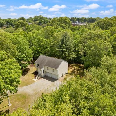 6 Brook Rd, Niantic, CT 06357