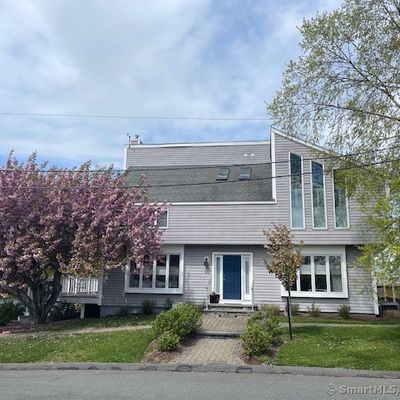 6 Leeway Dr, Westbrook, CT 06498