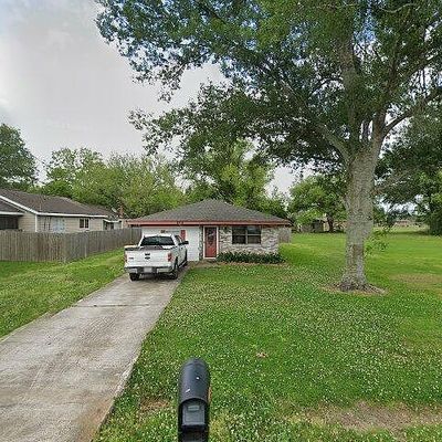 608 N Lightner Ave, Iowa, LA 70647