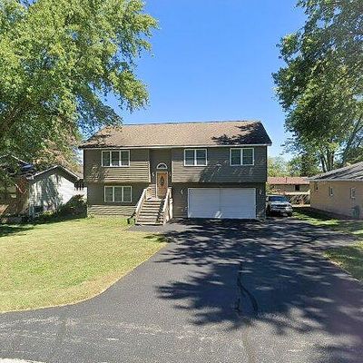 608 S Meadow Rd, Mchenry, IL 60050