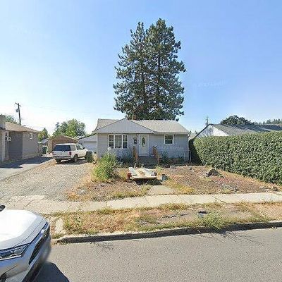 6123 N Maple St, Spokane, WA 99205