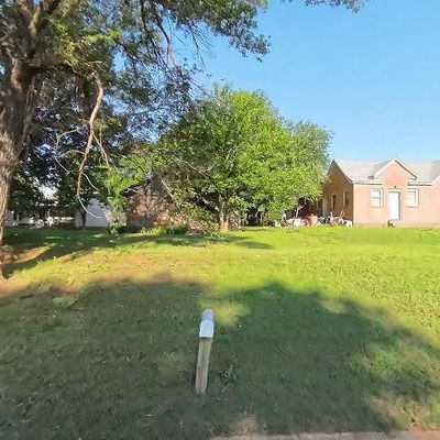 613 N 3 Rd St, Sayre, OK 73662