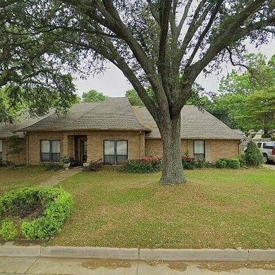 614 Hampton Hill Dr, Tyler, TX 75703