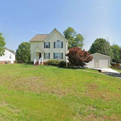 615 Union Pointe Ln, Lexington, NC 27295