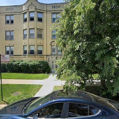 6204 N Claremont Ave #3, Chicago, IL 60659