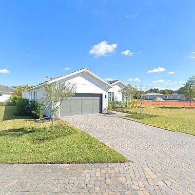 7744 Sandhill Lake Dr, Sarasota, FL 34241