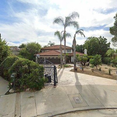 7800 Woodhall Ave, Canoga Park, CA 91304