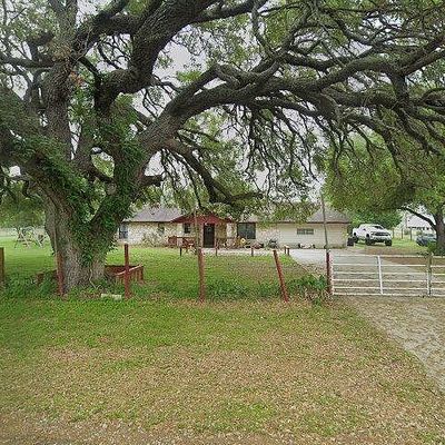 7824 W Rockport Rd, Von Ormy, TX 78073