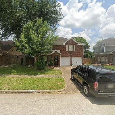 7910 Chippewa St, Baytown, TX 77521