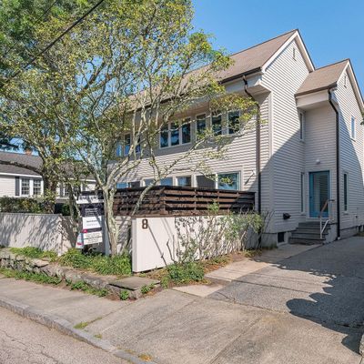 8 High St, Stonington, CT 06378