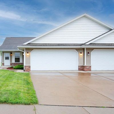 805 Heather Lane #B, Platteville, WI 53818