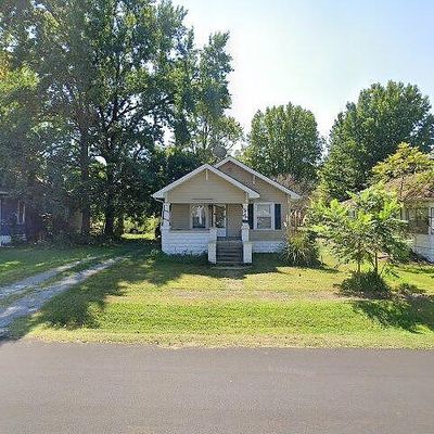 807 E Carter St, Marion, IL 62959