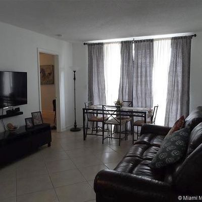 8075 Nw 7 Th St #501, Miami, FL 33126