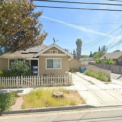 809 Powell St, Hollister, CA 95023