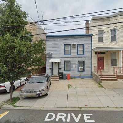 812 19 Th St, Union City, NJ 07087