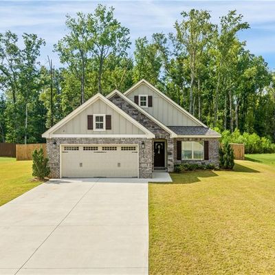 833 Aster Ln, Opelika, AL 36801