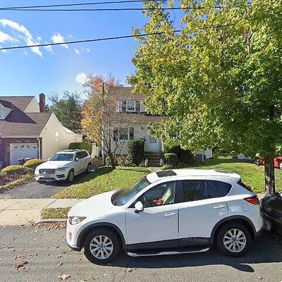 712 Hartwell St, Teaneck, NJ 07666