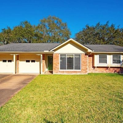 7123 Galleon Dr, Houston, TX 77036