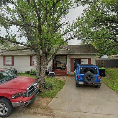 713 E Jacob St, Pilot Point, TX 76258