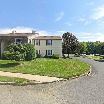 716 Zlotkin Cir #6, Freehold, NJ 07728