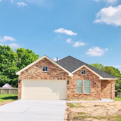 724 Cottonwood Dr, Wharton, TX 77488