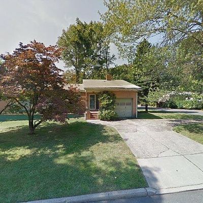 736 Colonial Blvd, Township Of Washington, NJ 07676