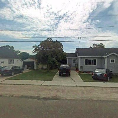 74 Truckey St, Saint Ignace, MI 49781