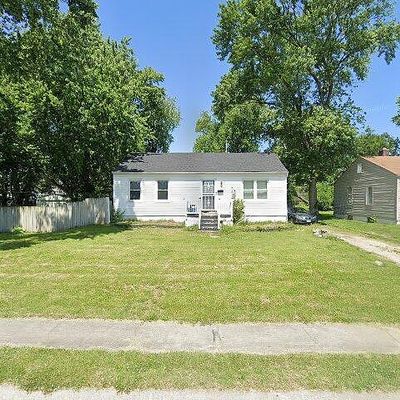 747 Pershing St, East Saint Louis, IL 62203