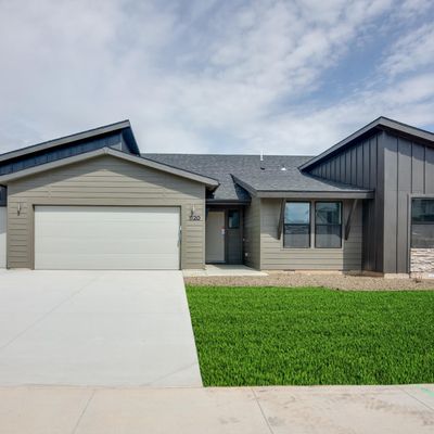 7514 E Shields Dr, Nampa, ID 83687