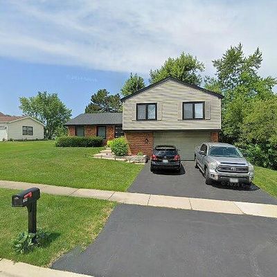 754 Harvest Dr, Lake Zurich, IL 60047