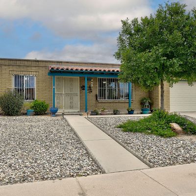 9122 E Roberto St, Tucson, AZ 85710