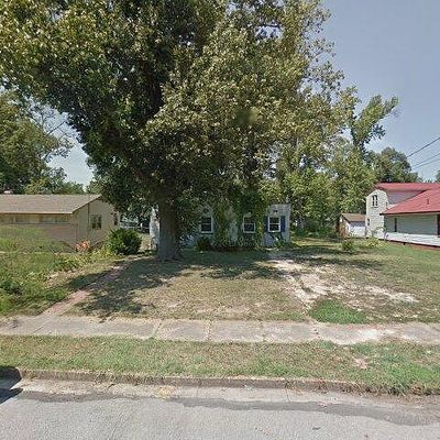 935 N 24 Th St, Paducah, KY 42001