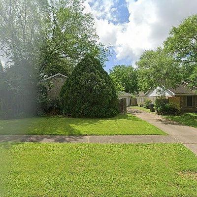 9423 Kristin Dr, Houston, TX 77031