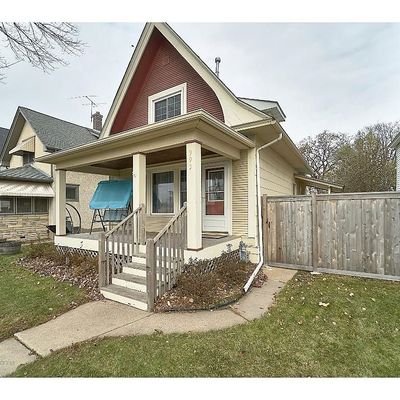 993 Sherburne Ave, Saint Paul, MN 55104