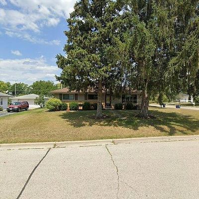 N64 W24082 Ivy Ave, Sussex, WI 53089