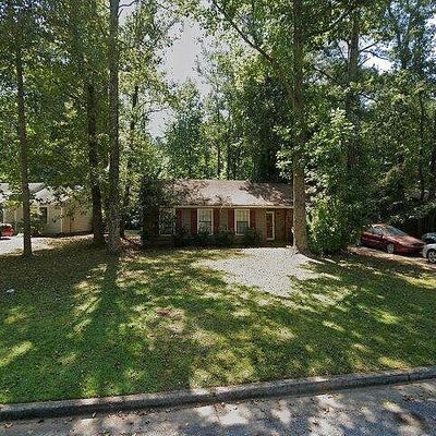 890 Hemingway Rd, Stone Mountain, GA 30088