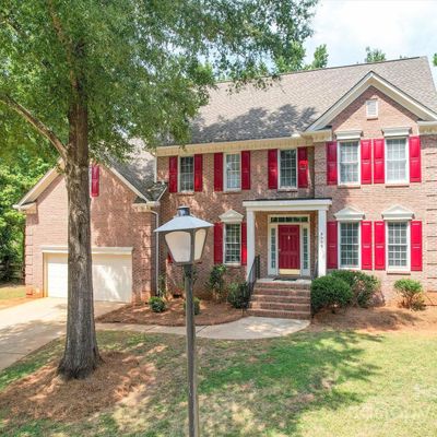 8900 Horsecroft Ct, Waxhaw, NC 28173