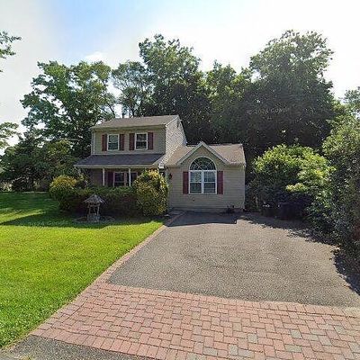 9 Harrison St, Rocky Point, NY 11778