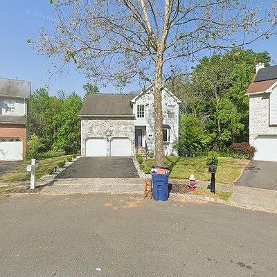 9 Hyde Ct, Lawrence Township, NJ 08648