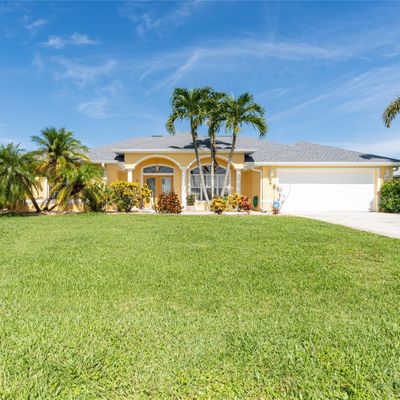 9 Medalist Pl, Rotonda West, FL 33947