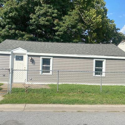 1 Albany Ave, New Castle, DE 19720