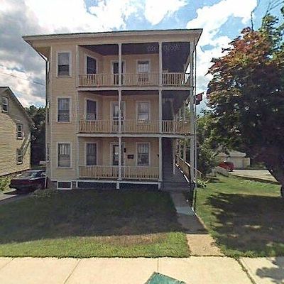 10 Charlton St, Southbridge, MA 01550