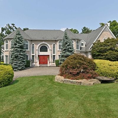 10 Finn Ct, Mahwah, NJ 07430