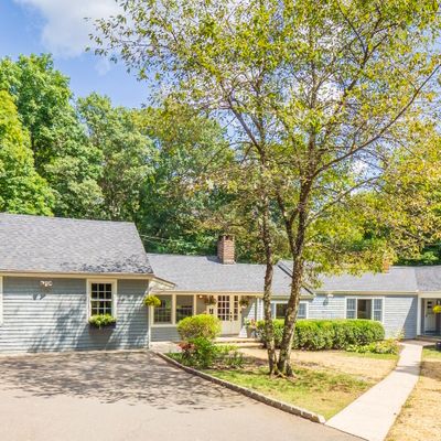 10 Gaylord Dr S, Wilton, CT 06897