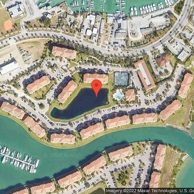 10 Harbour Isle Dr E #206, Fort Pierce, FL 34949