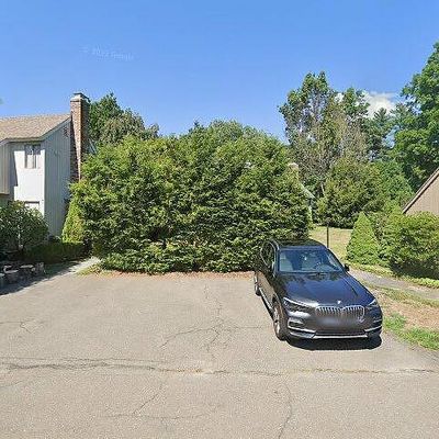 10 Nutmeg Ct, Simsbury, CT 06070